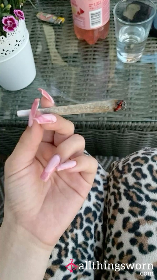 Pay For My Weed 🍃