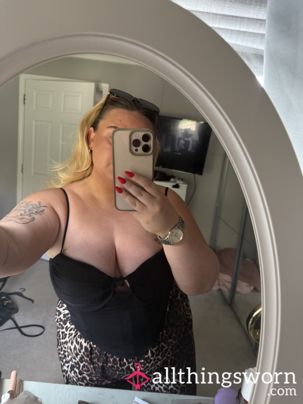 Pay To Be Judged – Ruthless D*ck Rating