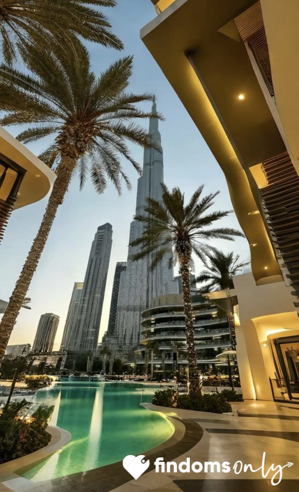 Paye Mes Vacances à Dubai Comme Un Bon Gros Paypig Au Pied D’une Reine Marocaine