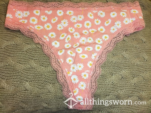 Peach Daisy Thong