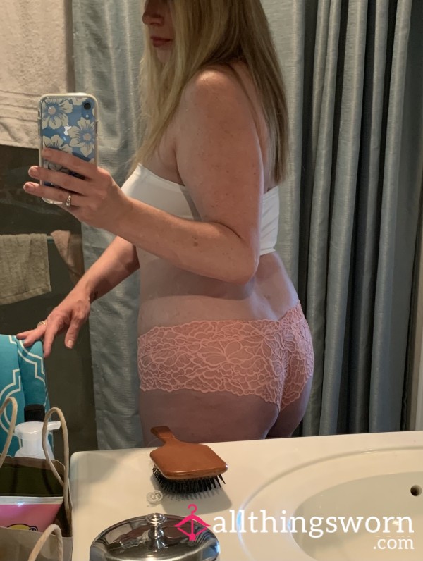 Peach 🍑 Lace Panties