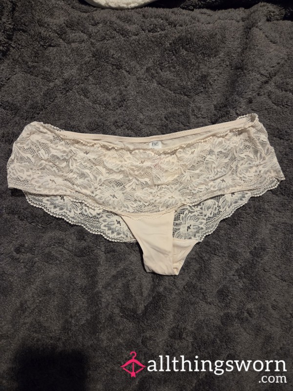 ✨️ Soft Peach Lace Panties, Size 14, Worn All Day And Still Warm From Hugging My Juicy 🐱 🍑