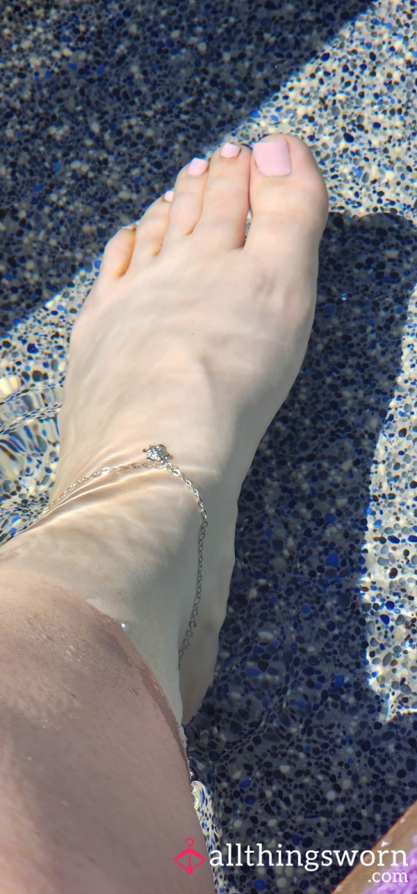 Pedi Time!!!