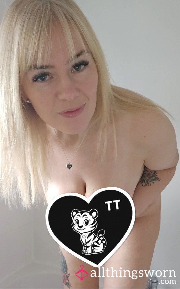 P**, Play And C*m 🥵