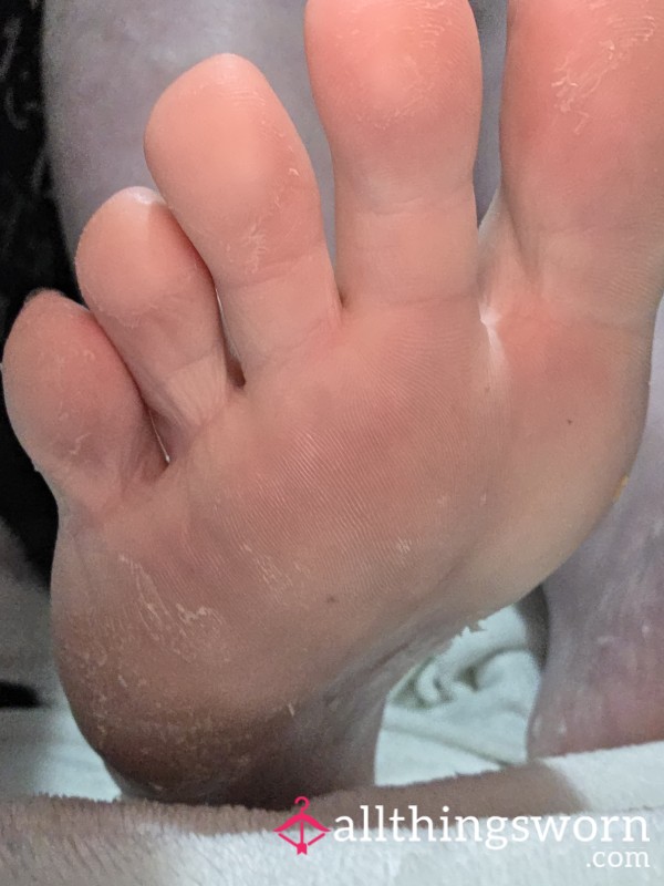 🖤 P**ling Feet Up Close And Personal TOES 🖤