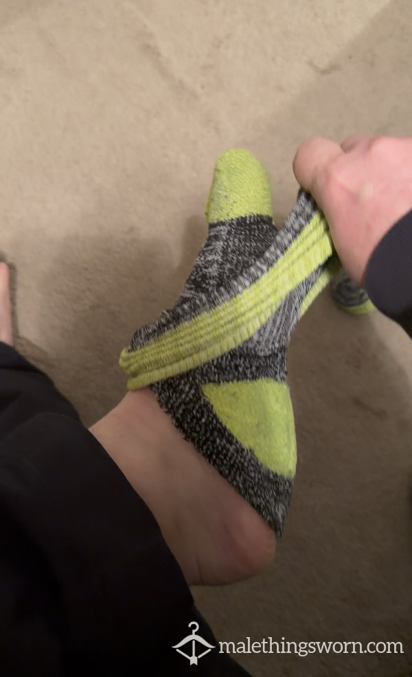 P**ling Off My Work Socks