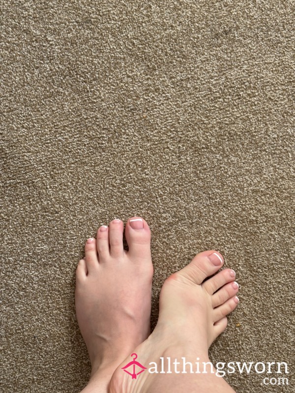 P**ping On My Pedicure