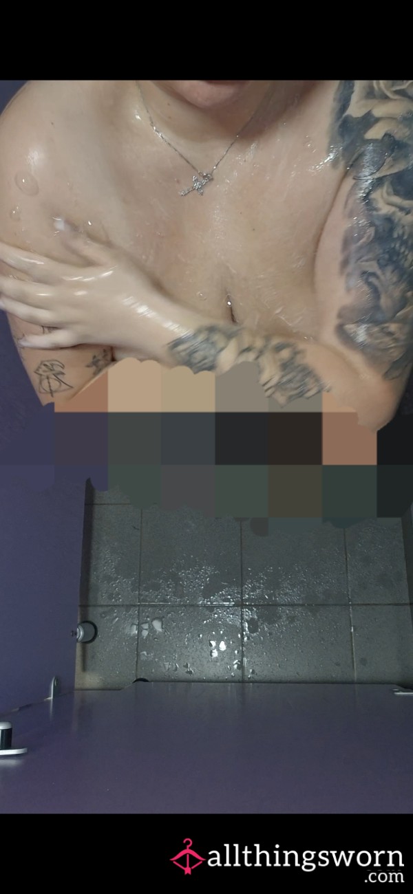 P**ping Over Gym Shower To Watch Me Naked