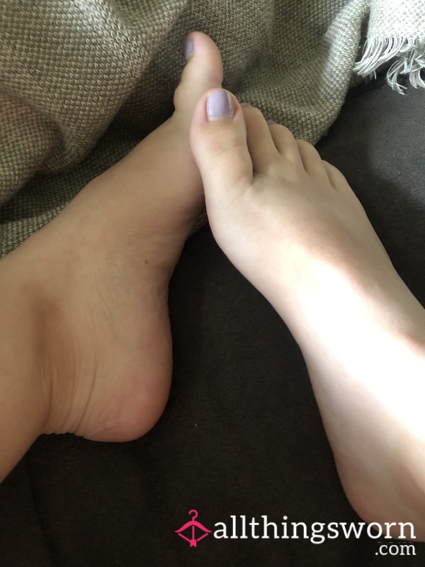 Perfect Arched Tiny Feet