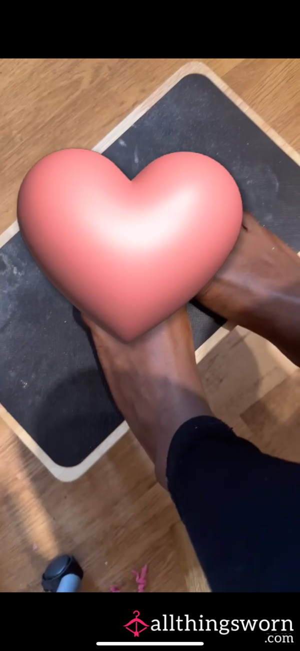 Perfect Pedicure On Coco Bu*ter Feet
