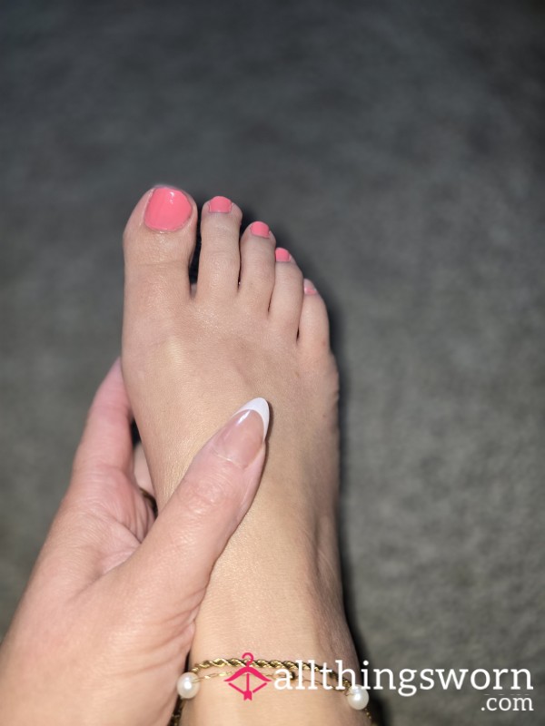 Petite Feet In A Range Of Poses