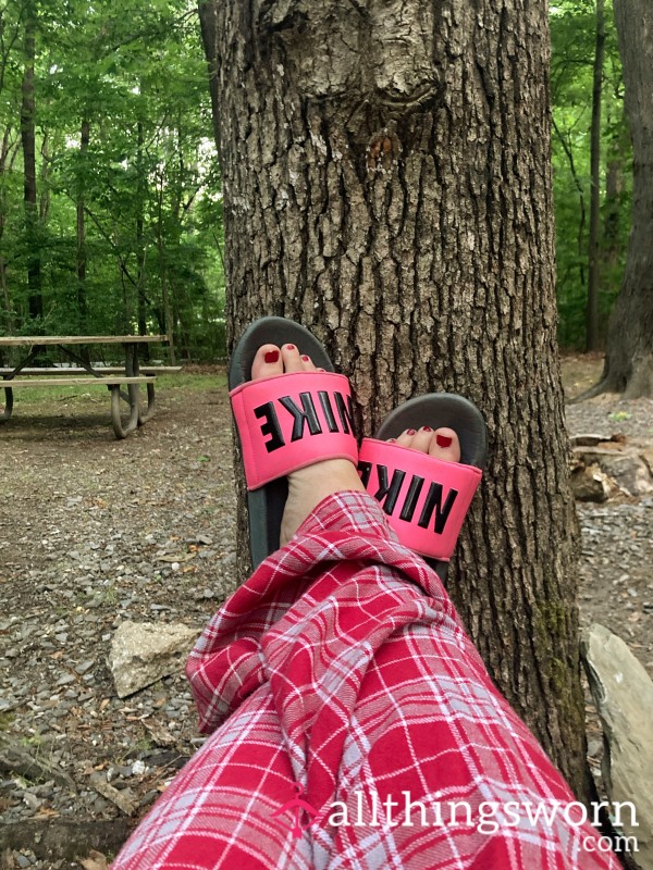 Petite Feet In NC Wilderness !