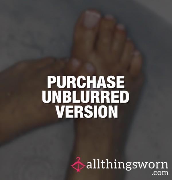 Petite Size 2  Feet, Perfect Pedicure  Soaking Bliss