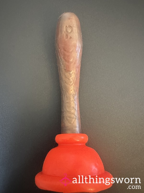 Phreak Club Plunger Di**o Well Used