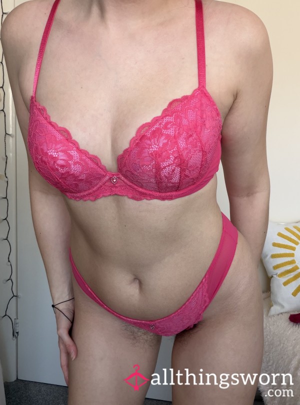 Pick My Lingerie And Get Naughty Photos