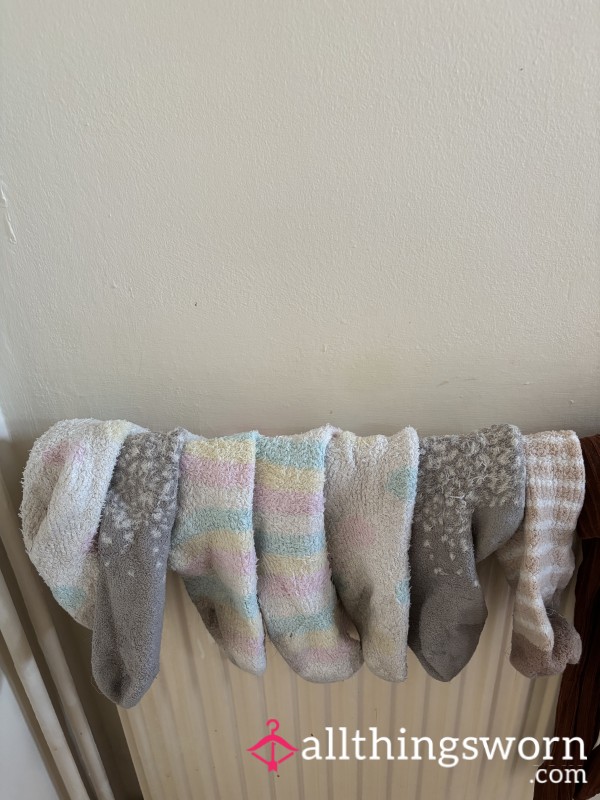 Pick Your Fluffy Socks !