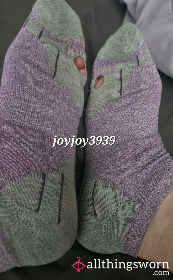 Joy's Purple Socks! I'M READY TO MAKE THEM DIRTY😄