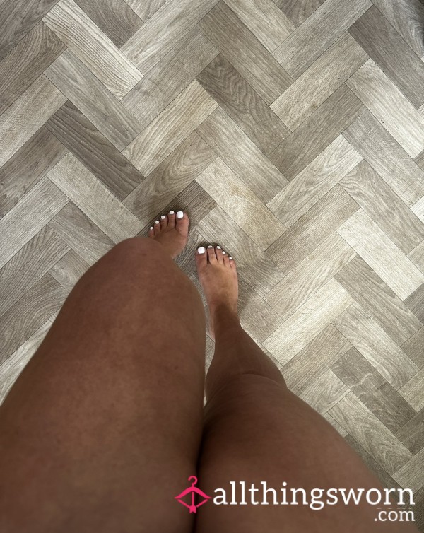 Pics Of My Cute, Perfect Feet🦶🏼🥰😍