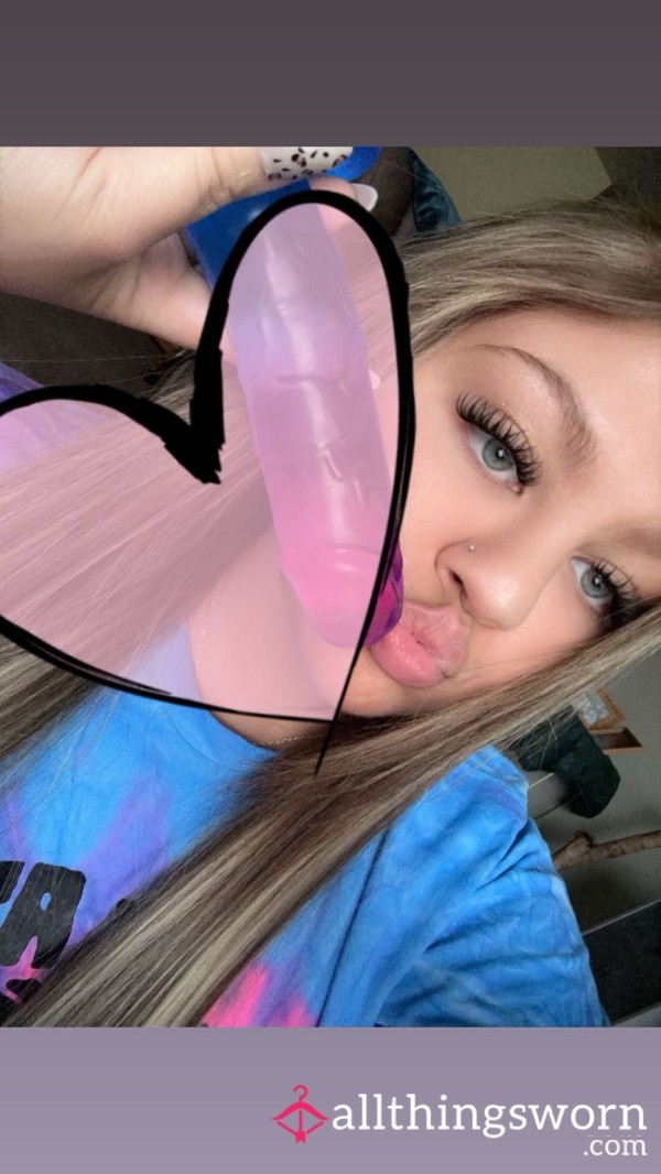 Pics With My Di**o😍😍