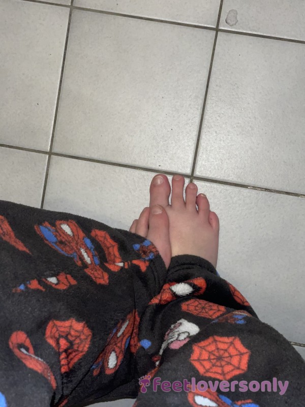 Pieds Et Chaussettes