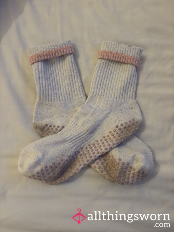 Pilates Socks With A Feminine Touch