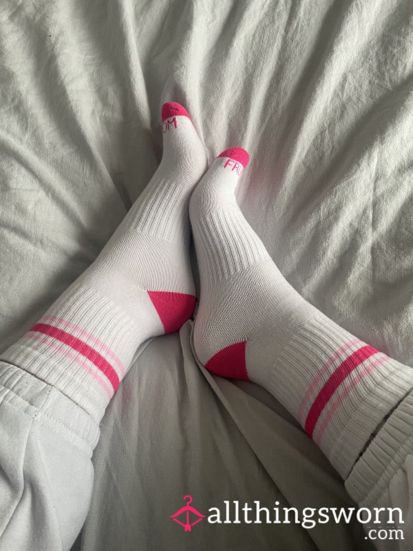 Pink And White Fruit Of The Loom Quarter Crew Socks