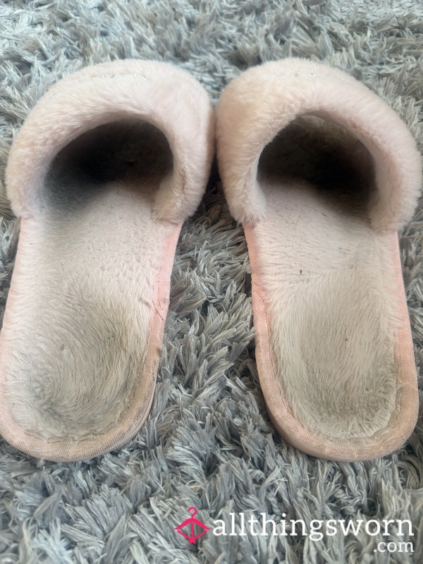 Pink Crown Slippers Size 7