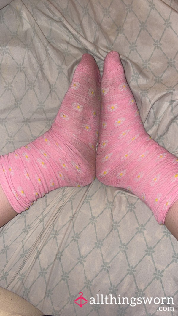 Pink Daisy Socks