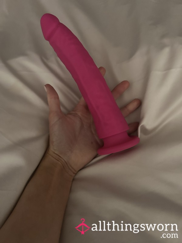 Pink Di**o