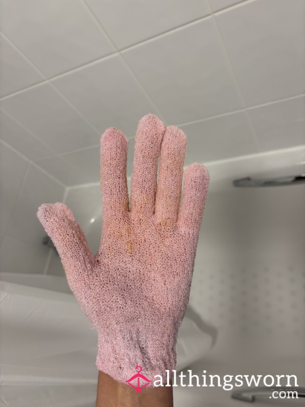 Pink Exfoliating Gloves