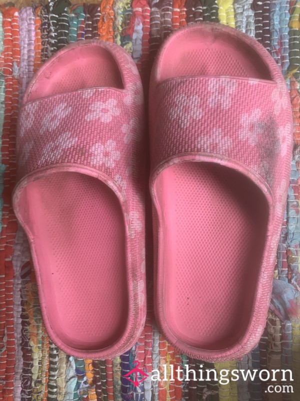 Pink Flowered Daily Worn Slippers