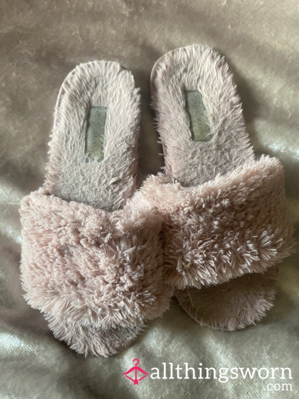 Pink Fluffy Slippers
