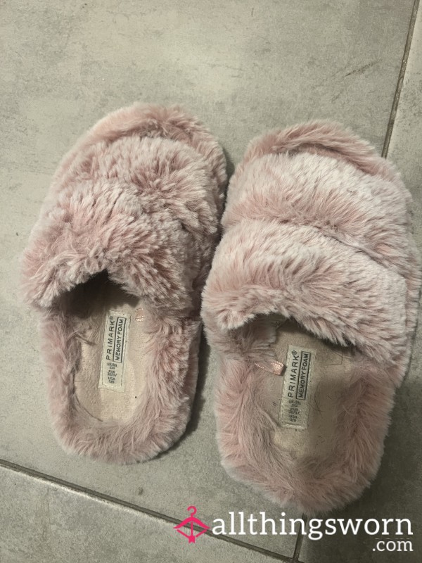 Pink Fluffy Slippers