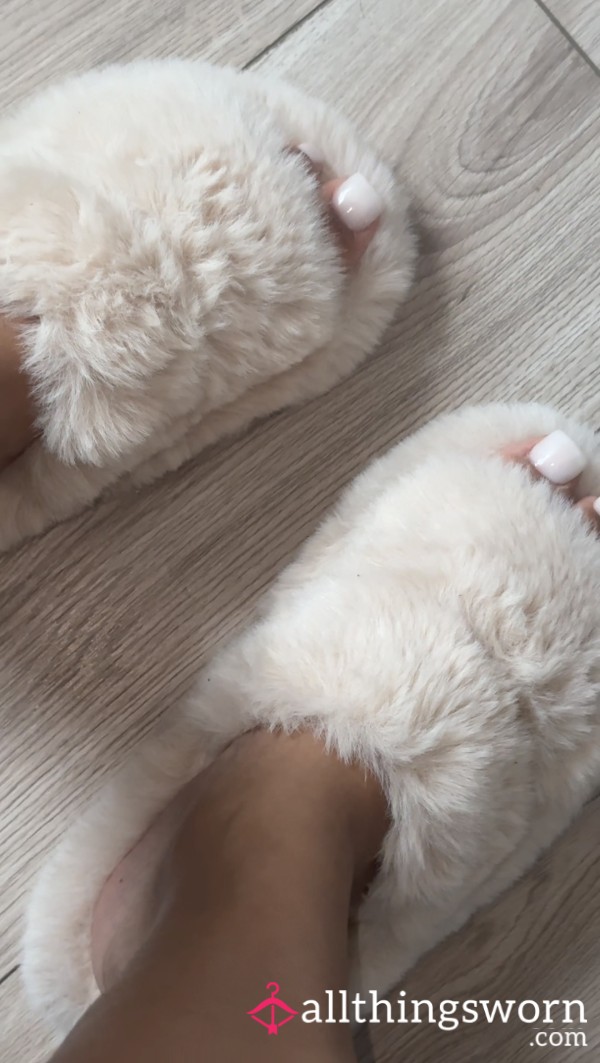 Pink Fluffy Slippers