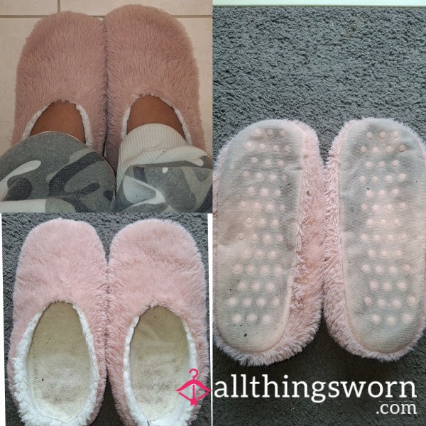 Pink Fluffy Slippers (soft Slippers)
