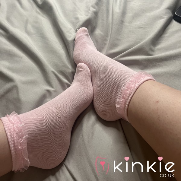Pink Frilly Socks🩷 - 48h Wear
