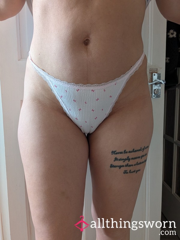 Pink Bow Thong 🩷
