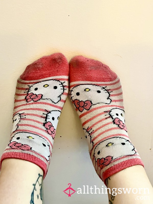PINK Hello Kitty Ankle Socks ❤️‍🔥