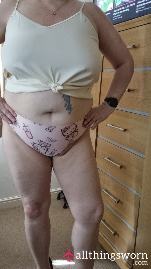 Pink Hello Kitty Knickers
