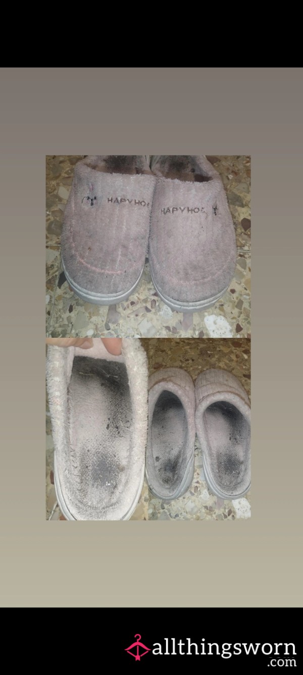 Pink House Slippers🩷 These Well-worn Ones, With My Footprints Clearly Visible, Have A Sweaty Scent You'll Love.