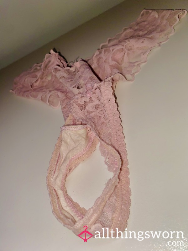 Pink Lace Thong 💕