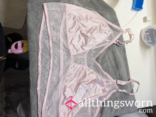 Pink Lacy Bra Customize It To Your Liking