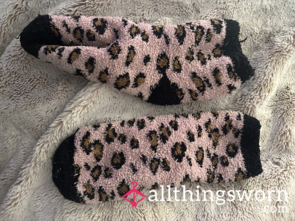 Pink Leopard Fuzzy Socks 💕