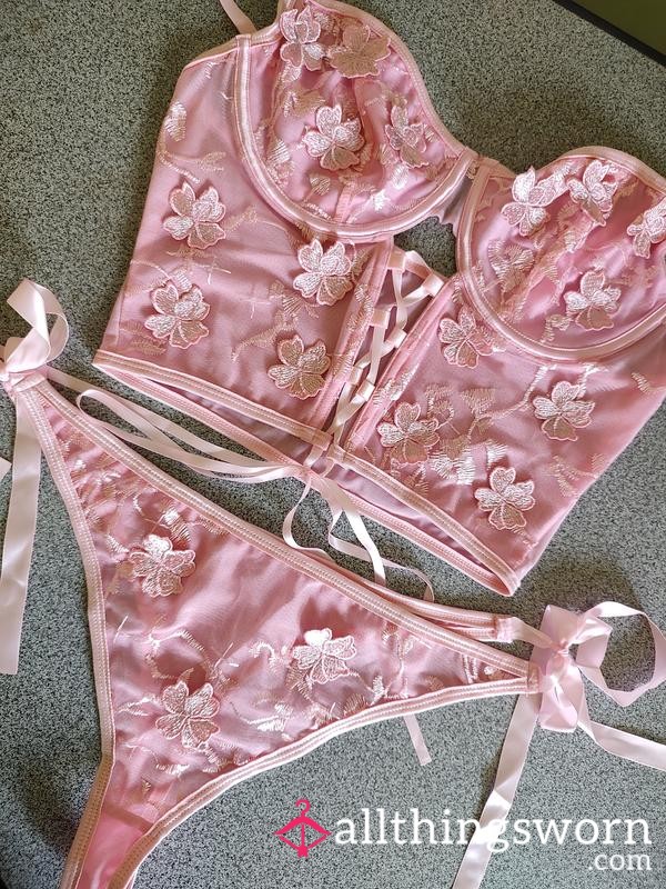 Pink Lingerie Set With Corset And Thong