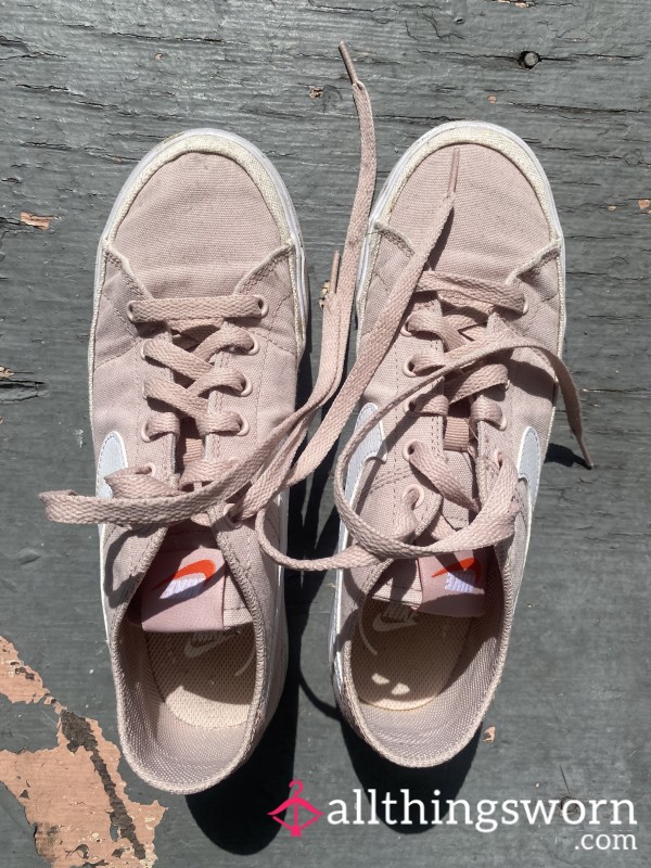 Pink Nike Legacy Court Sneakers – Size 8