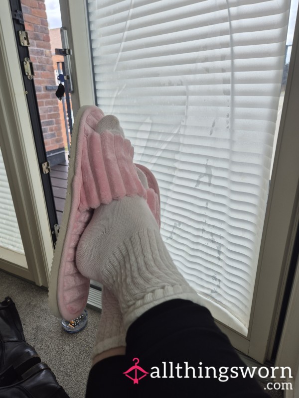 Pink Open Toe Slippers Size 8