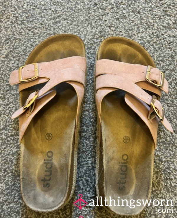 Pink Sliders Size 6