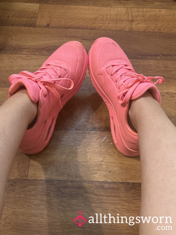 Pink Sneaker