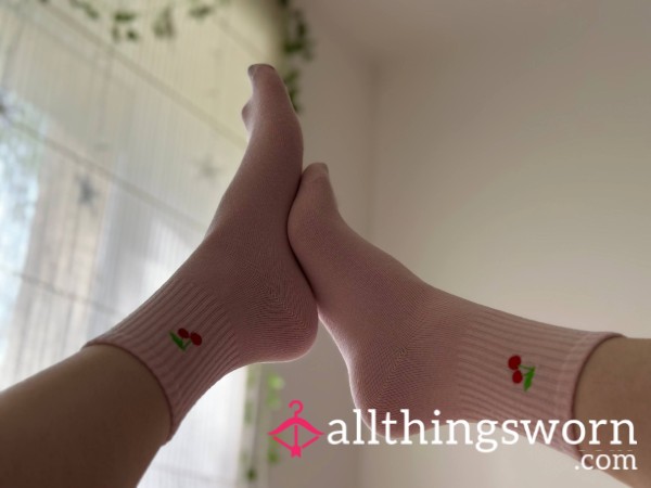 🍒Pink Socks With Cherries🍒