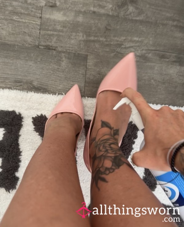 Pink Stiletto Heels Getting All Wet And Oily In The Shower